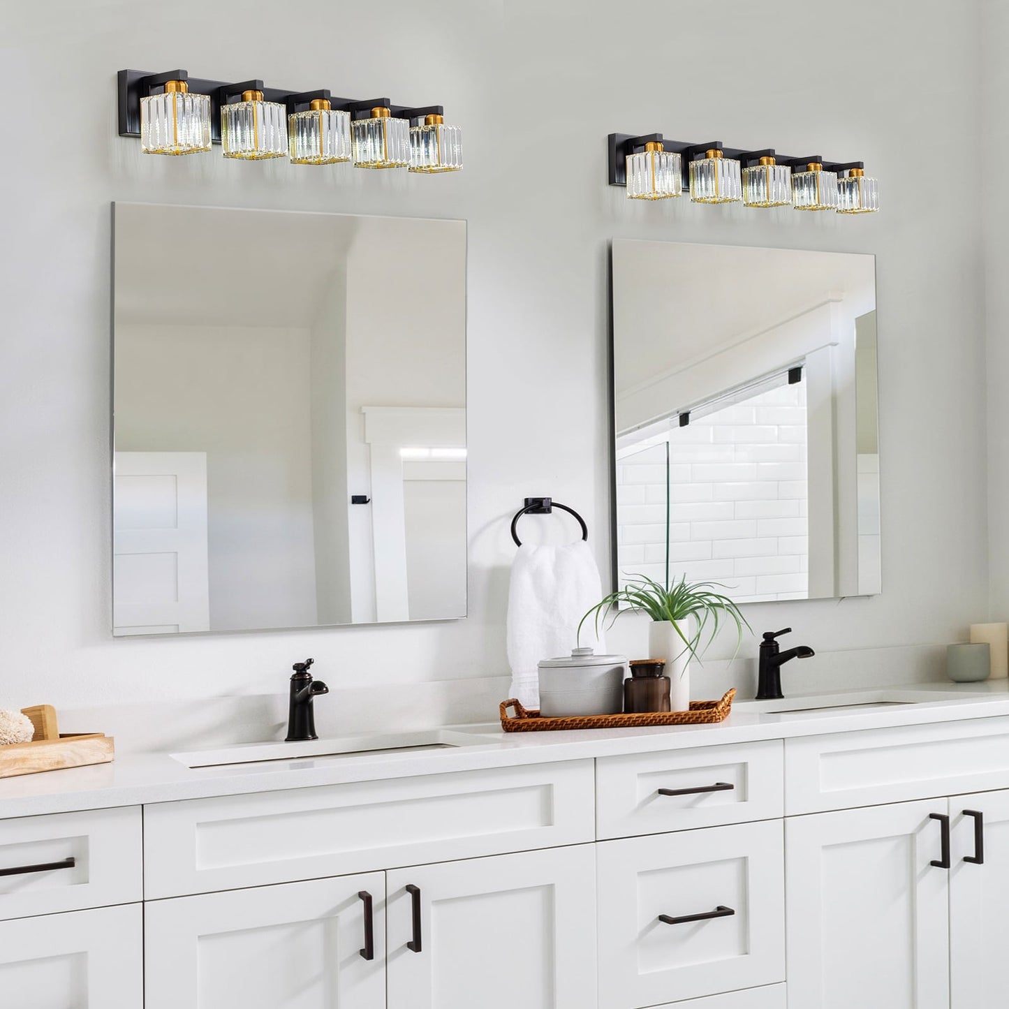 2/3/4/5 Light Bathroom Vanity Light Wall Sconce with Crystal Shade