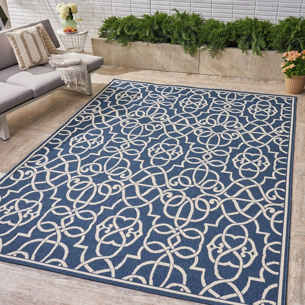 Belmont Indoor/ Outdoor Geometric Area Rug by Christopher Knight Home