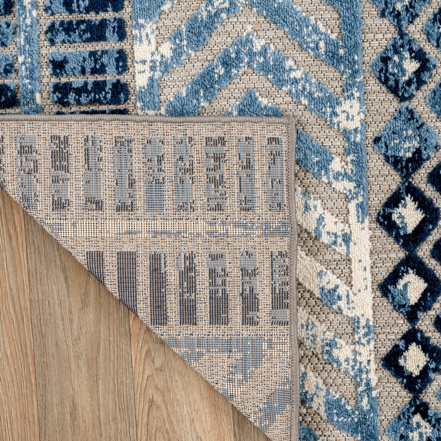 World Rug Gallery Distressed Geometric Indoor/Outdoor Area Rug