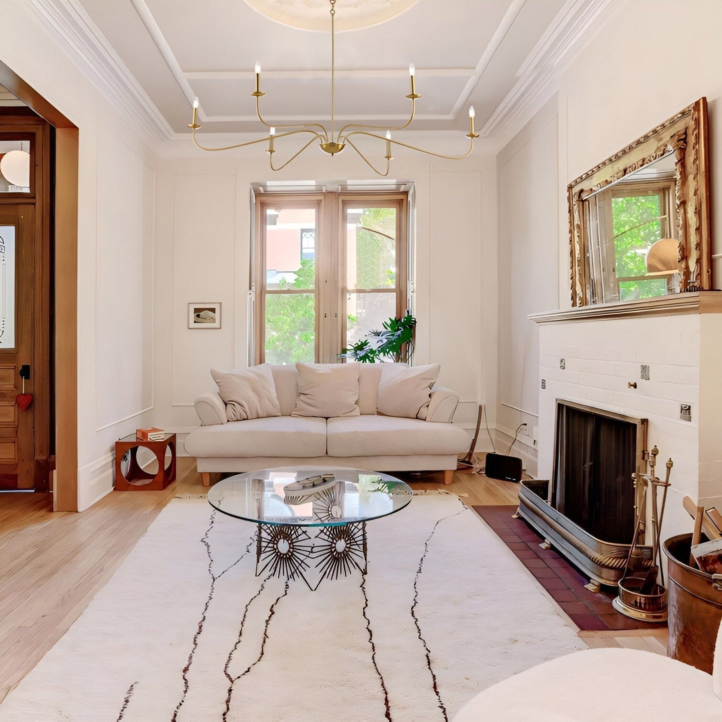 6-Light Classic French Minialist Chandelier with Candle-Style Lighting