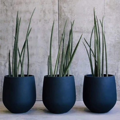 DreamPatio La Mirada 1-piece Fiberstone Tapered Planter for Indoor/Outdoor