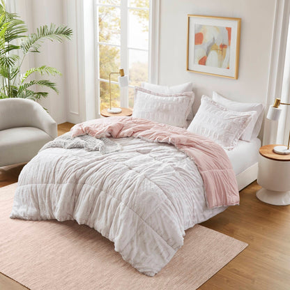 Madison Park Margot Back Print Long Fur Comforter Set