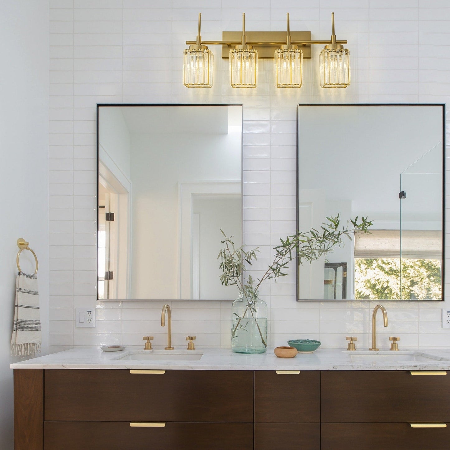 Modern Gold Dimmable Wall Light Glam Cylinder Bathroom Crystal Vanity Light Wall Sconces