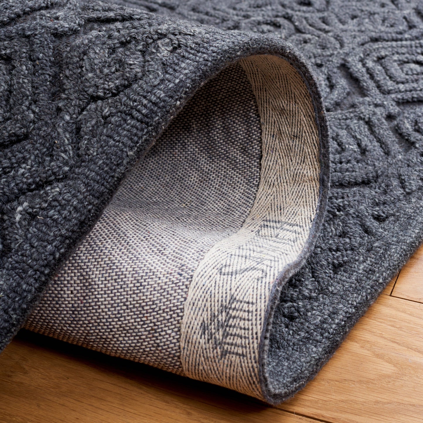 SAFAVIEH Handmade Textural Tarsha Wool Rug