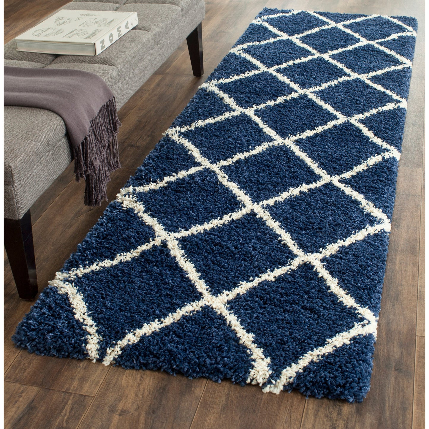 SAFAVIEH Hudson Shag Raili Diamond Trellis 2-inch Thick Rug