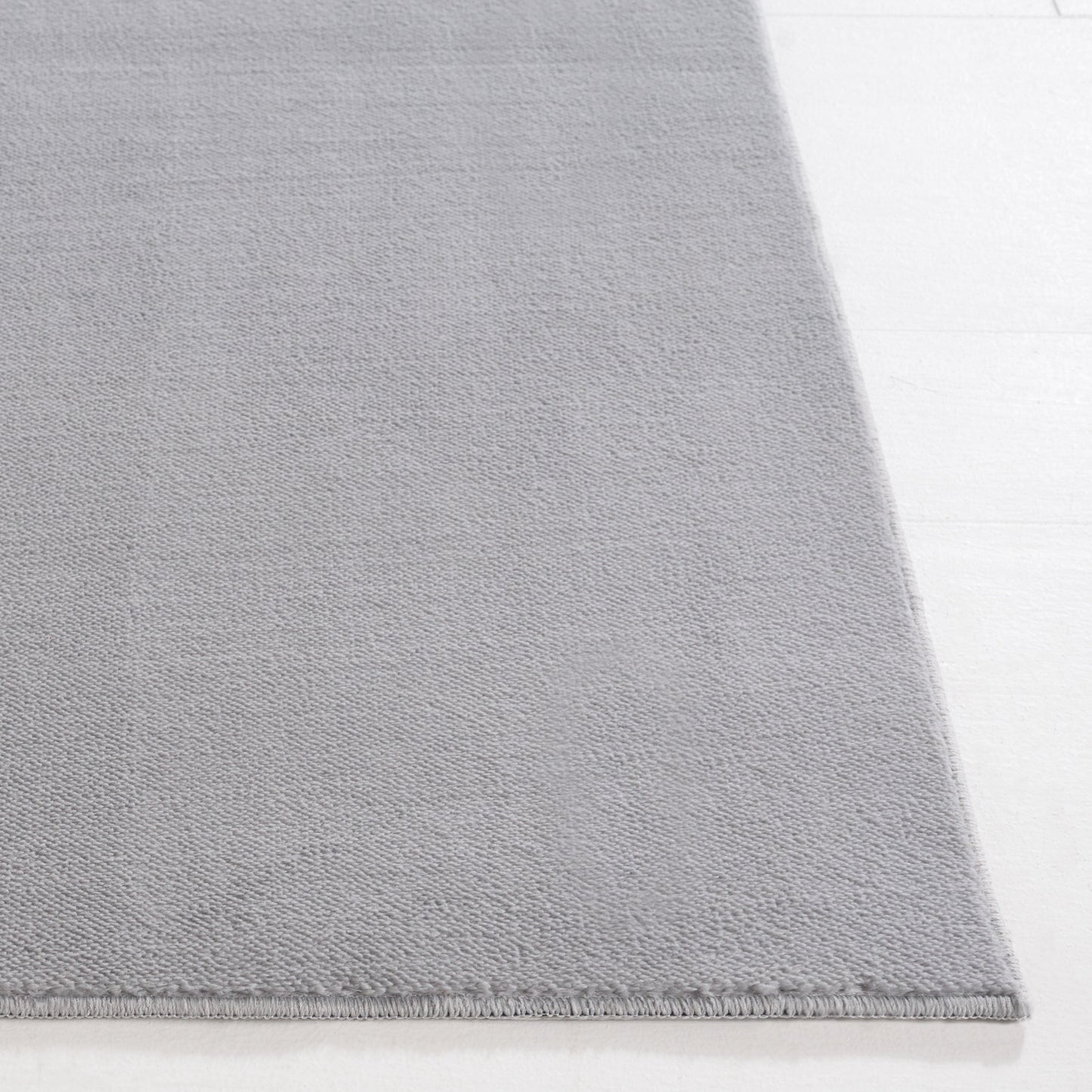 SAFAVIEH Loft Saundra Contemporary Machine Washable Rug