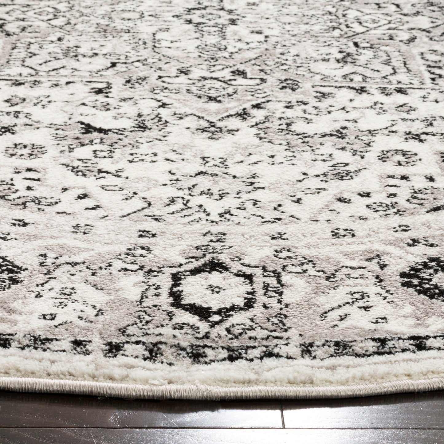 SAFAVIEH Skyler Agoritsa Oriental Boho Rug