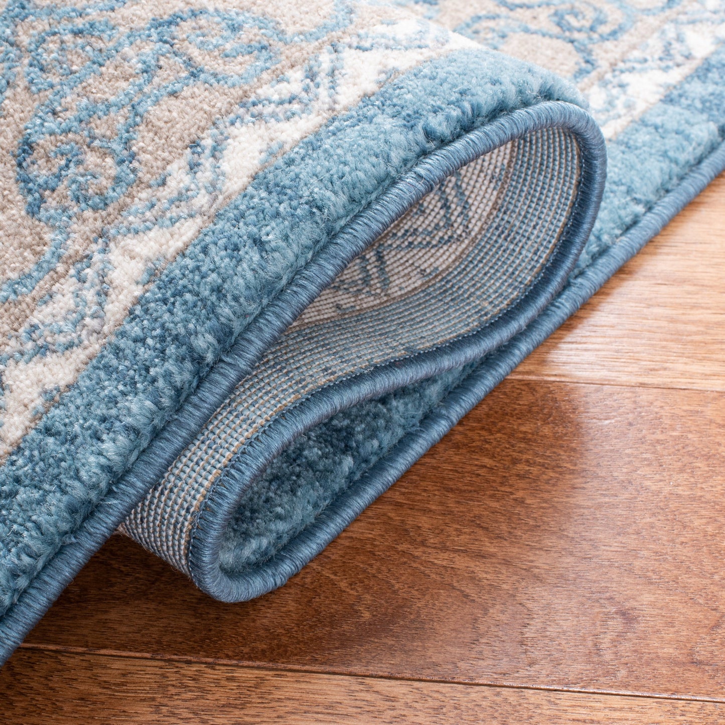 SAFAVIEH Sofia Glenna Vintage Oriental Medallion Rug