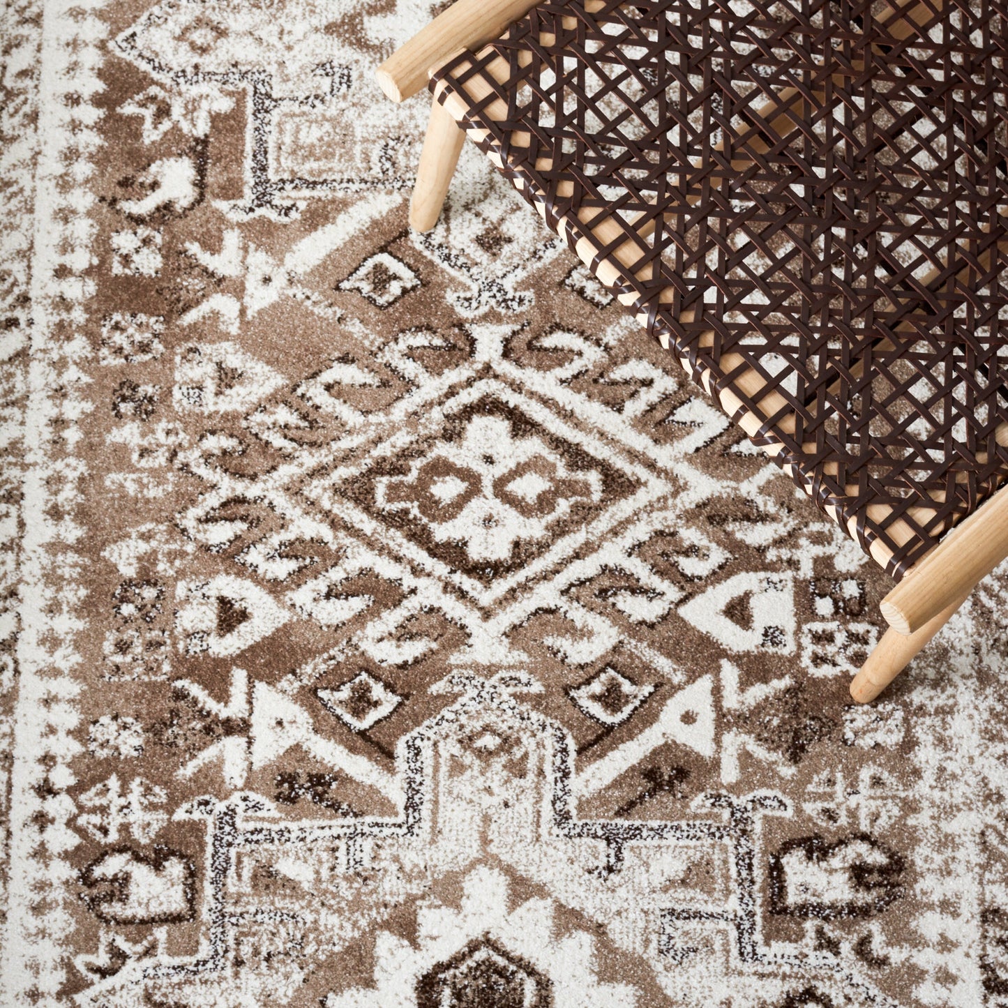 SAFAVIEH Vintage Hamadan Vina Oriental Rug