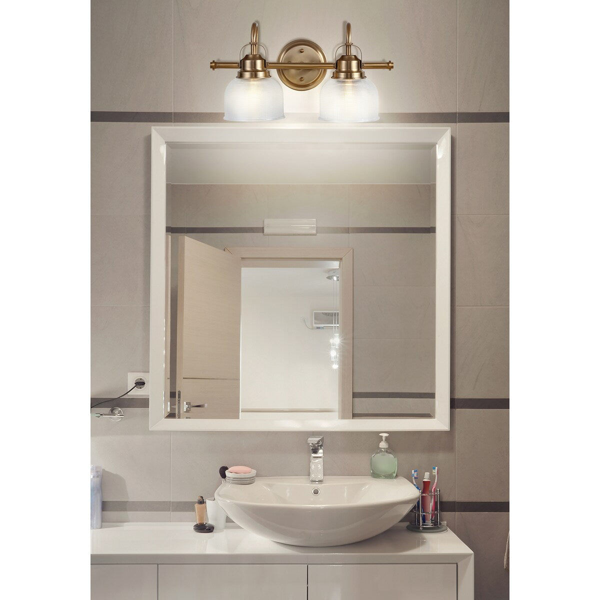 Shirley Metal/Glass LED Vanity Light, by JONATHAN Y