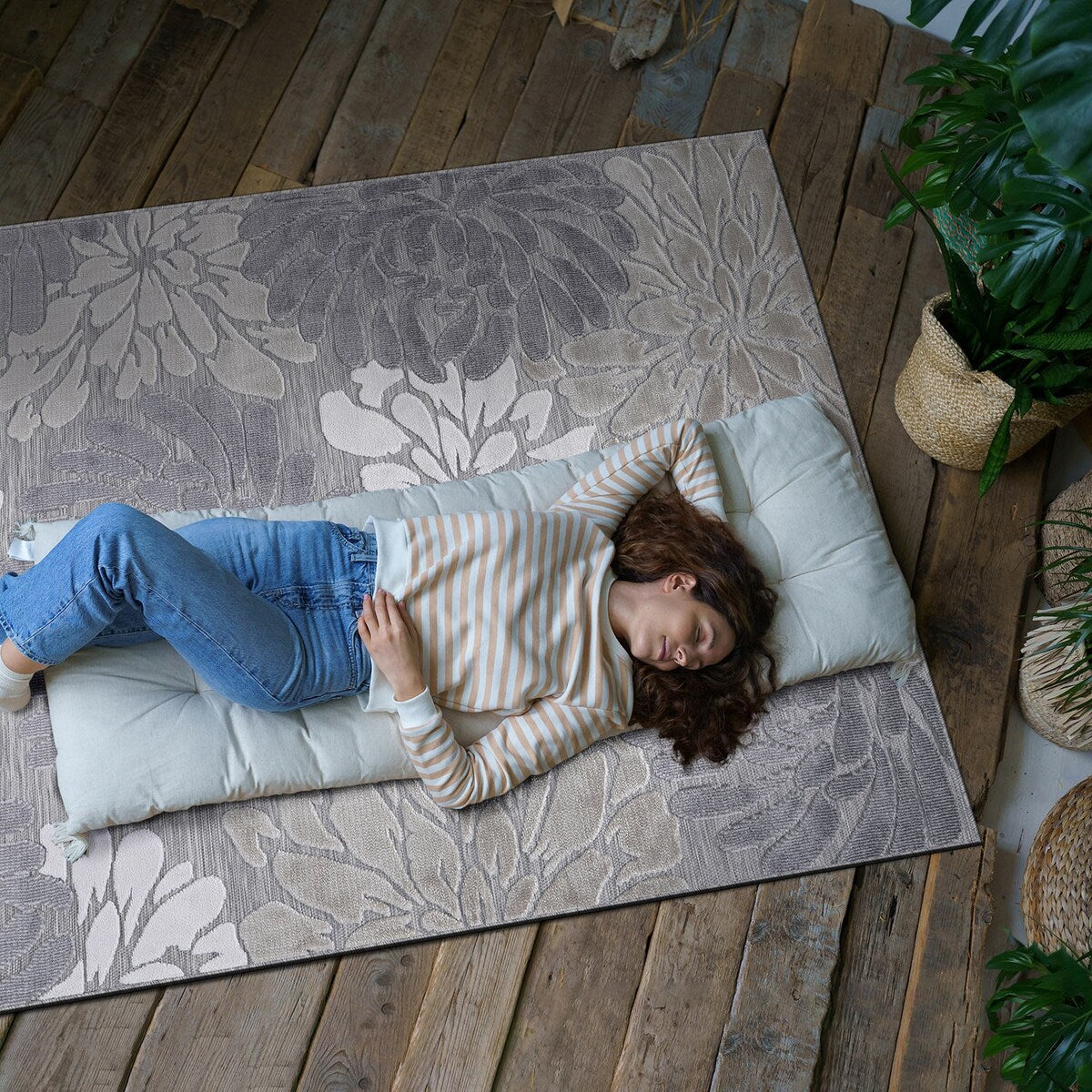 VILLADECOR Floral Indoor Outdoor Area Rug Low High Pile Rugs For Patio