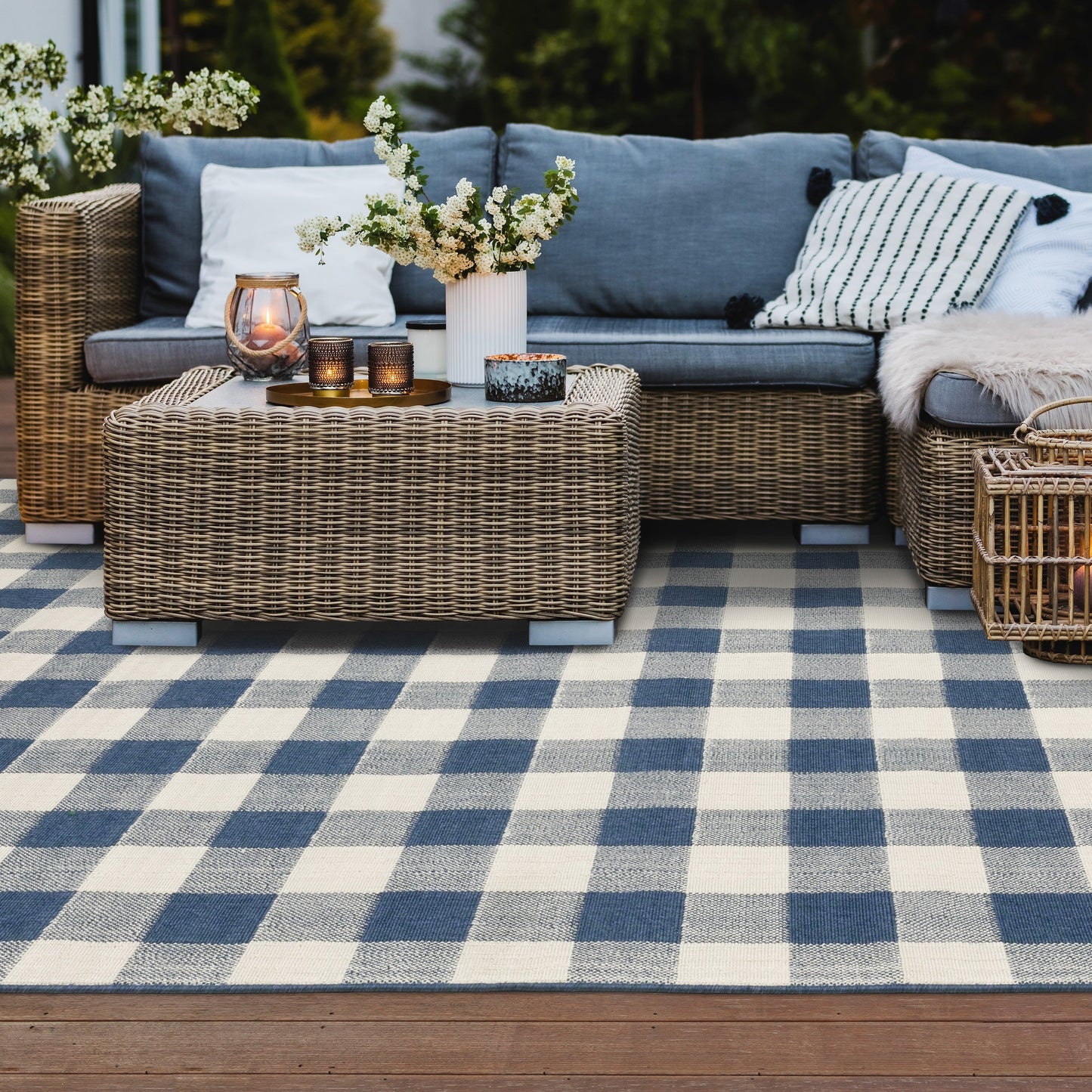 Vista Home Malta Gingham Check Indoor/Outdoor Area Rug